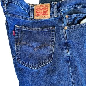 Levi’s 505 men’s 38/32 medium wash jeans